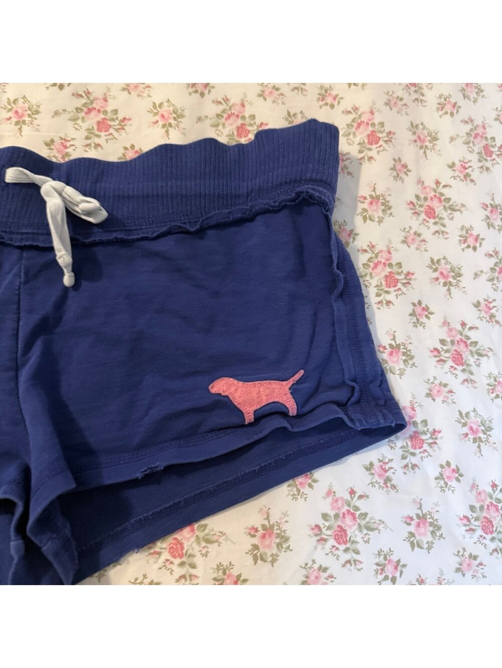 Y2K PINK Victoria’s Secret Shorts [COPY] - Picture 2 of 5